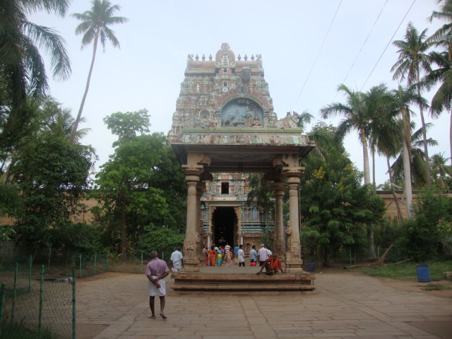 நீர் - ஜம்புலிங்கேஸ்வரர் கோவில், திருவானைக்காவல்